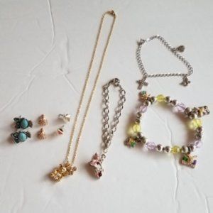 7-PC Girl's fashion jewelry 3 earrings, 1 necklace, 3 bracelets